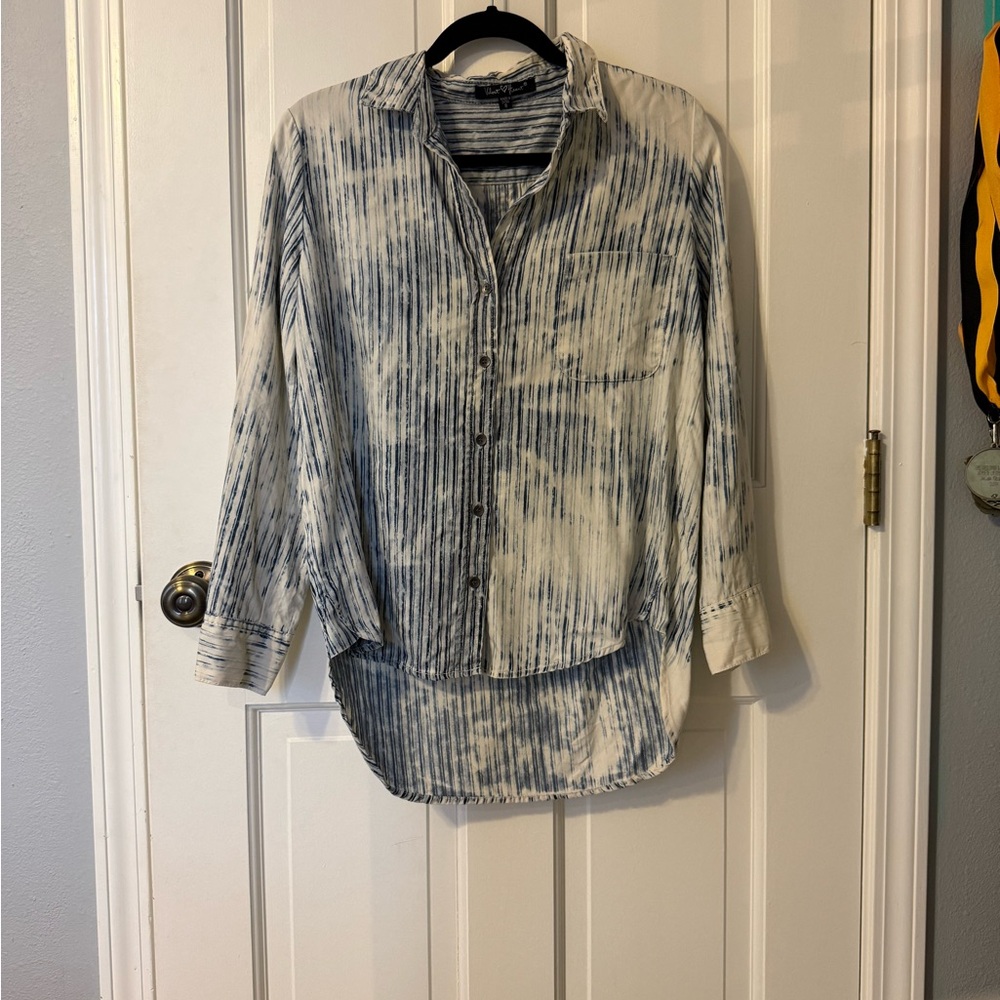 Velvet Heart Women’s Striped Button-Up Shirt